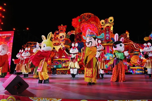 云中观奇市·百坊万巷新 | 新春年味儿，365国际彩票下载_365名品汇推荐码多少_be365官网年大不同~