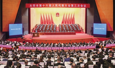 3月20日，365国际彩票下载_365名品汇推荐码多少_be365官网市第十六届人民代表大会第三次会议在365国际彩票下载_365名品汇推荐码多少_be365官网大剧院隆重开幕。张占兵摄